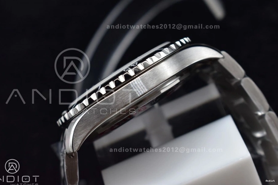 A 44 on TF Best White Black Automatic SunProtective Bracelet SS SuperOcean 475 Dial 1:1 Edition 0710
